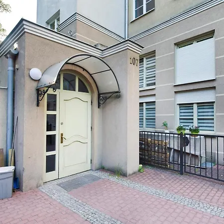 Zacisze Apartment