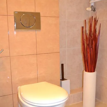 Zacisze Apartment *